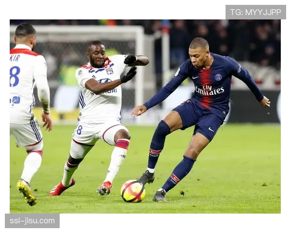 法甲第30轮前瞻:里昂防线面临考验,如何应对巴黎圣日耳曼的高位逼抢? 法甲第30轮前瞻:里昂防线面临考验,如何应对巴黎圣日耳曼的高位逼抢?